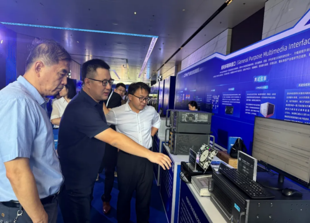 640SG9060 GPMI视音频信号发生器闪耀深圳8K产业发展大会-1 (7).png